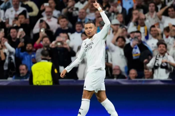 مبابي يقطع إجازته ويطير إلى مدريد فورا Capture