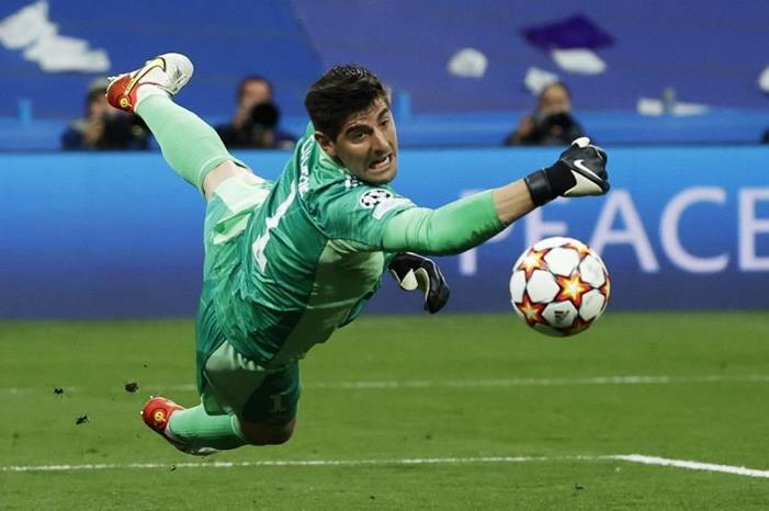 كورتوا يُجدد عقده مع ريال مدريد حتى 2027 53