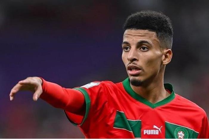 100-121002-ounahi-leeds-united-angers_700x400