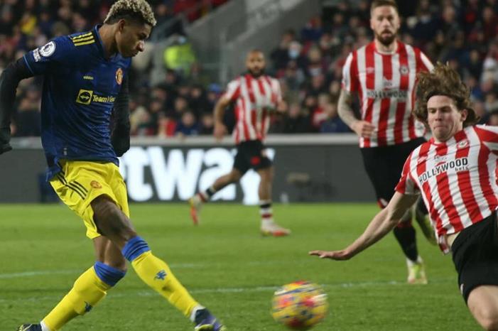 بوجبا يعلق على انتقال راشفورد إلى برشلونة: صفقة عظيمة Capture