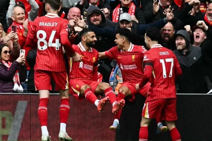 هدف ليفربول يحدد شرط التجديد مع ناديه Capture