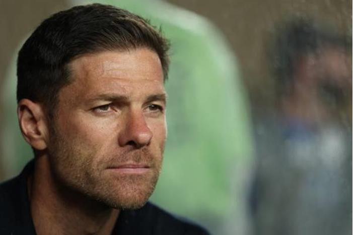 تشابي ألونسو يُرسل رسالة واضحة للاعبي ريال مدريد 687f67ddad5fc1753180125