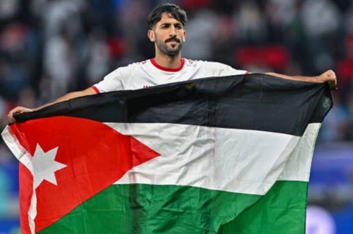 174512395891202402090455505550-877x492