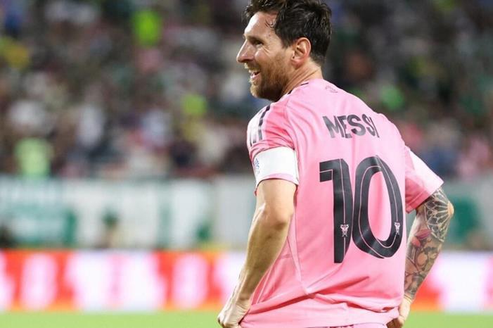 شبح الإيقاف يلاحق ميسي وألبا 063-2222117017