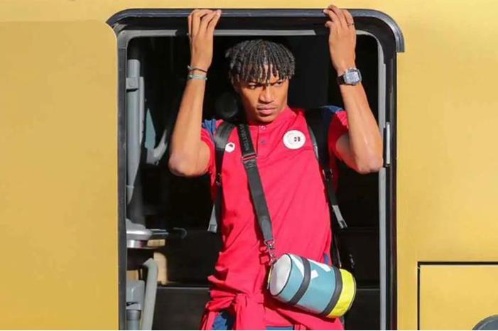 نجم الأهلي السعودي يفجر صراعا بين النصر والهلال Capture