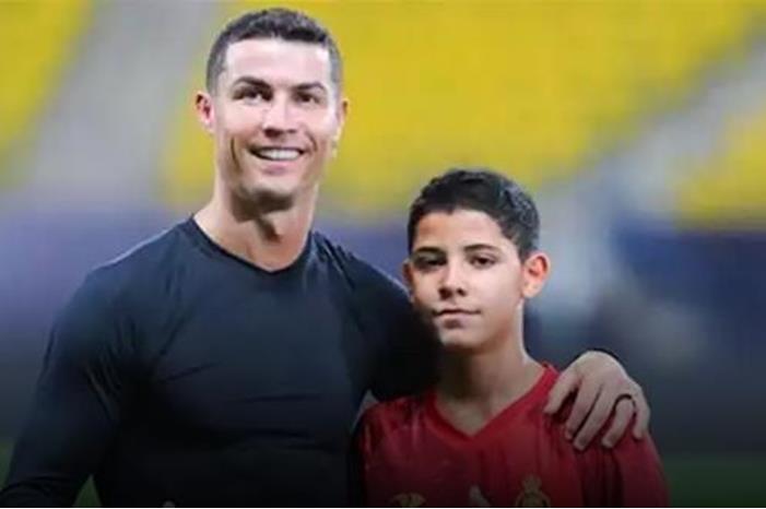 كريستيانو جونيور: لامين يامال أفضل من والدي.. لكنه لم يفز بطولات كبرى (فيديو) Capture