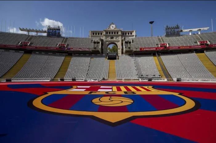 رسميًا.. برشلونة يعلن قميصه الثاني للموسم الجديد 2025/2026 Capture