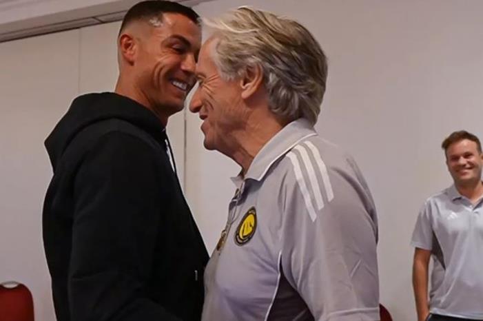 جلسة حسم في النصر: رونالدو يجتمع بخيسوس ومفاجأة بشأن انضمام عضو جديد Capture