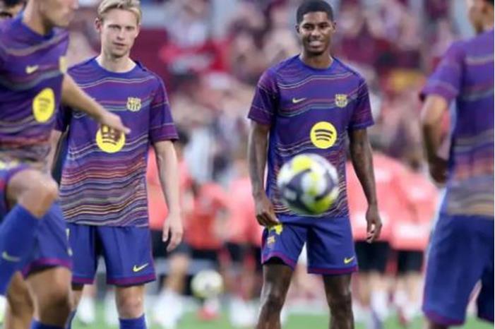 برشلونة يعلن عن قرار رسمي بعد أزمة ودية اليابان Capture