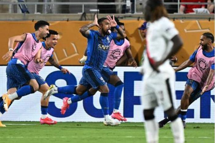 من يدير ملف صفقات الهلال بعد رحيل فهد بن نافل؟ Capture