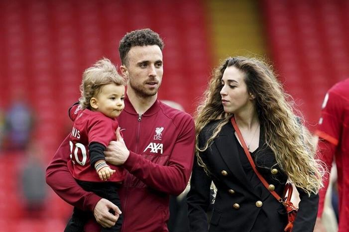 686673994c59b77a1e597116