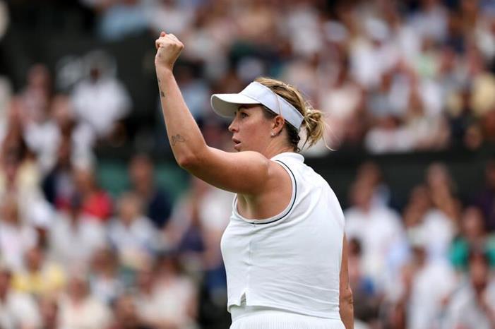 ويمبلدون تقر بوقوع "خطأ بشري" ضد اللاعبة الروسية وتعتذر لها 686b95cc4c59b7364c71899e