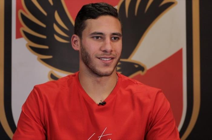 إزالة صور رمضان صبحي من ملعب الاهلي ramadan-sobhi