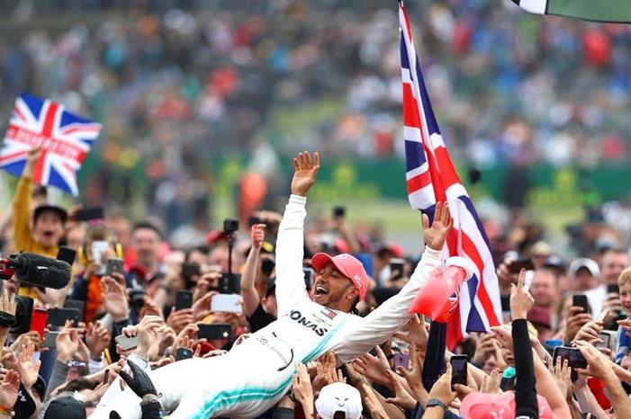 تحديد موعد أول مباراة في بريطانيا بحضور الجماهير 7c1eb59d-1a97-465f-b5af-25952fe171c2