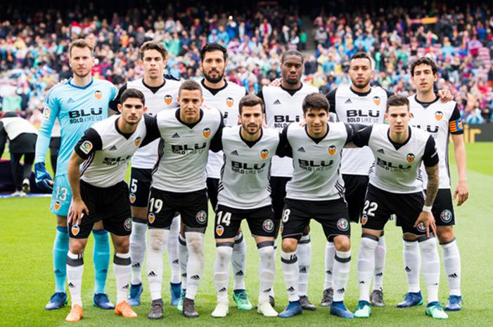 إصابة أحد لاعبي فالنسيا بفيروس كورونا valencia-team-20183