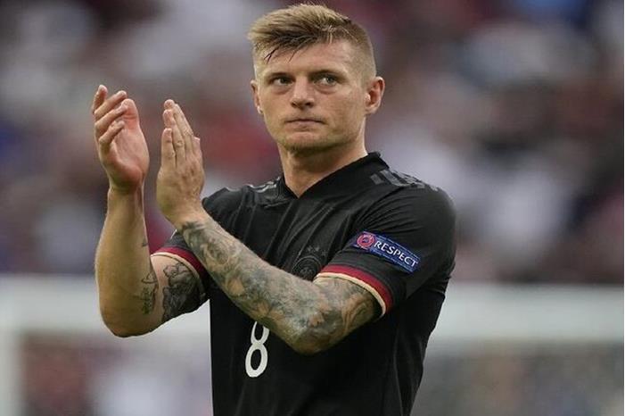 611e213242360414ab57c6b4