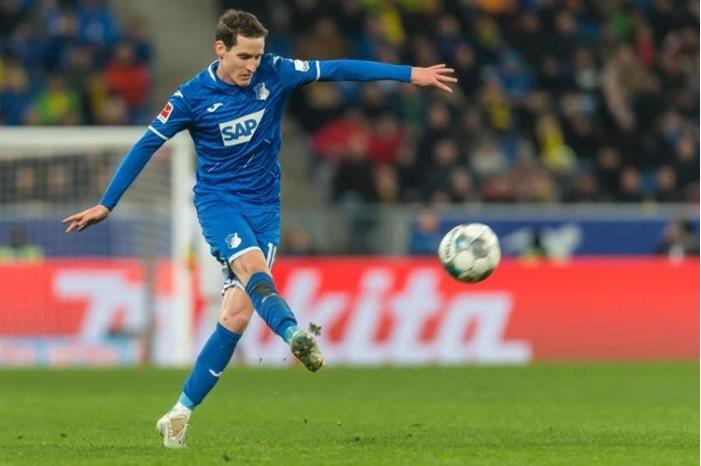 الإصابة تحرم فرانكفورت من قائده لأجل غير مسمى 1038475