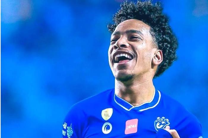 بيريرا يبعث رسالة إلى جماهير الهلال كم-سيتقاضى-ماثيوس-بيريرا-مع-الهلال-في-الدقيقة-الواحدة