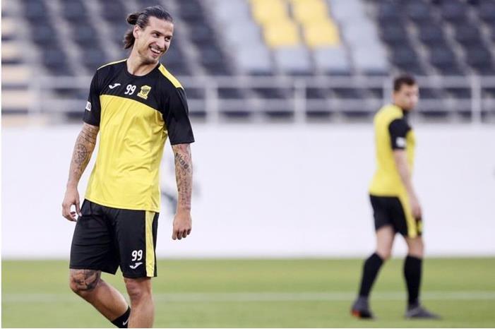 النصر والاتحاد لتجاوز الأحزان.. والأهلي يخطط للفوز الأول 1466091