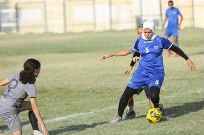 مصر.. لاعبة كرة قدم نسائية تتعرض لضرب مبرح في الملعب (فيديو) 6124cae442360428e358d080