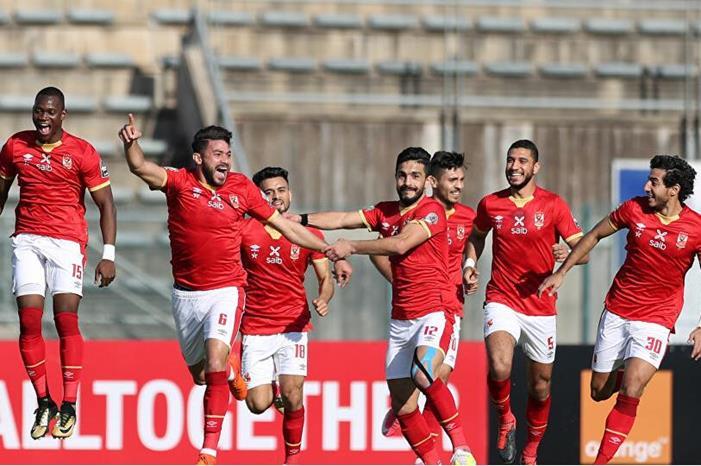 الأهلي يسلم درع الدوري لاتحاد الكرة 1049099297_0_46_2864_1594_1000x541_80_0_0_ef68c0b6718b4461995a64e356d6fb0f