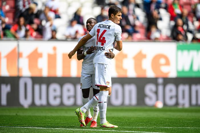 الدوري الألماني يشهد نتائجا مثيرة بالجولة الثالثة 1254795-أوجسبورج-ضد-باير-ليفركوزن-(3)