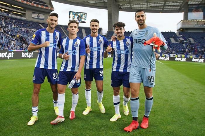 صدارة مشتركة للدوري البرتغالي E95tJcRWEAExIkU