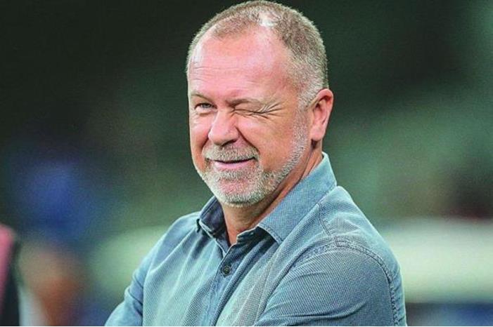 رسالة-جديدة-من-مينيز-بعد-فوز-النصر-أمام-الرائد..-وباولينيو-يتفاعل