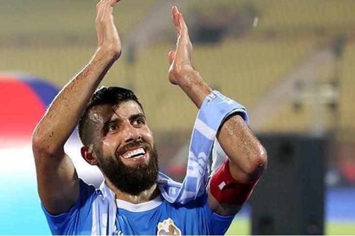 بهاء عبد الرحمن لجماهير الفيصلي : تزعلوش مني ،، انتهت حكاية  19 عام main_image5c7f899dc8d39