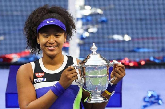 نعومي-أوساكا