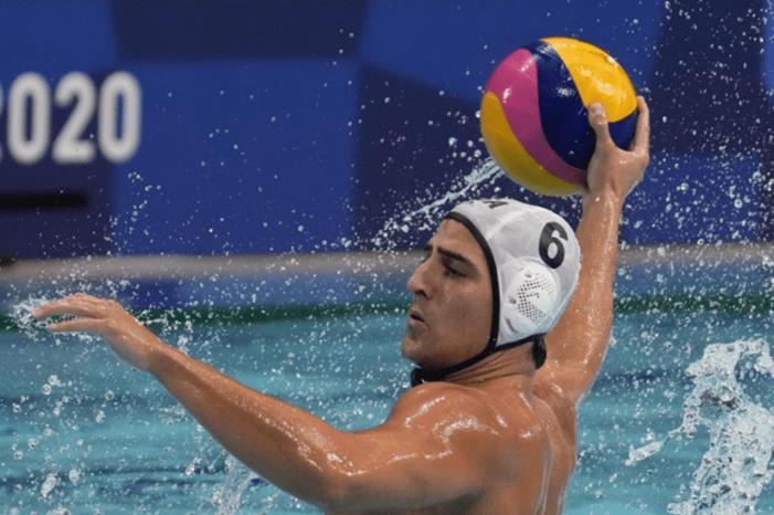 luca-cupino-robert-hanshiro