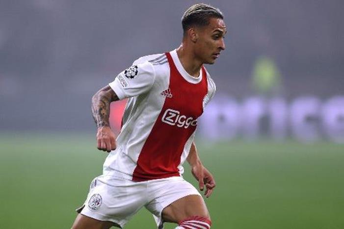 اليونايتد يسعى جاهدا لانجاز صفقته الهجومية Antony-1