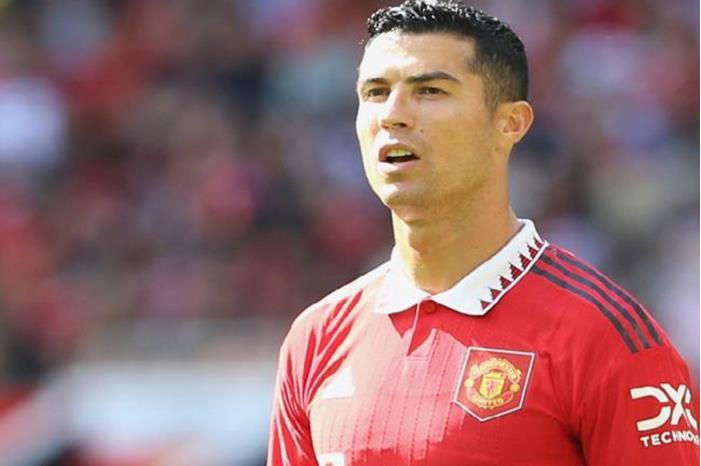 مدرب مانشستر يونايتد ينهي الجدل بشأن مستقبل رونالدو 62f76f844c59b7196052612c