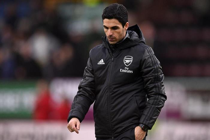 أرتيتا يعيد شارة قيادة آرسنال إلى تشاكا 332826-908048423