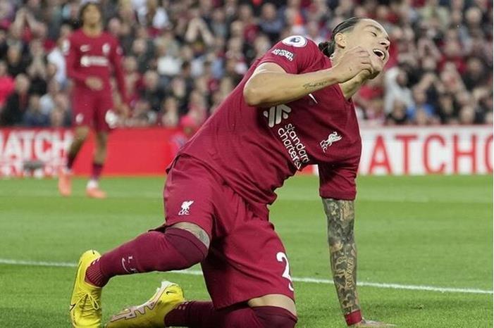 بسبب نطحة الوحش .. لاعب يتلقى تهديدات بالقتل (فيديو) 62fbbaff42360473812141ba