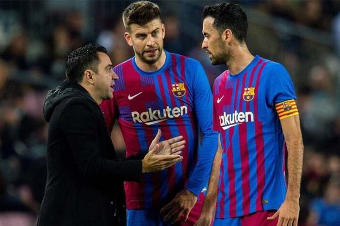 تعقد مفاوضات برشلونة مع بوسكيتس وبيكيه pique-busquets-barcelona-780x470