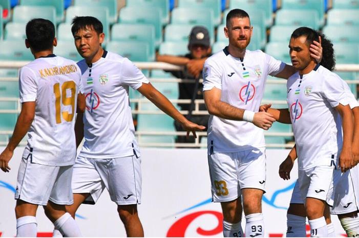 ممثل أوزبكستان يواصل الزحف بالبطولة الآسيوية Jasur-Khasanov-(3)