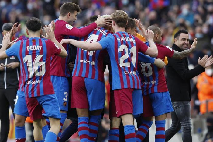 27 لاعبا في قائمة برشلونة لودية مانشستر سيتي barcelona-06022022