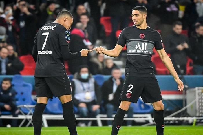 حكيمي يطلق لقبا جديدا على مبابي 61e7ad464236043a5e15a30e