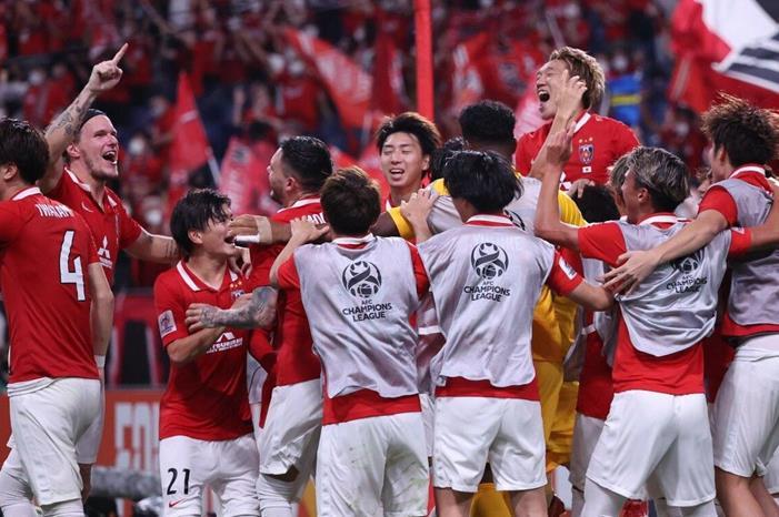 Urawa-Red-Diamonds-Celebrate-ACL2022