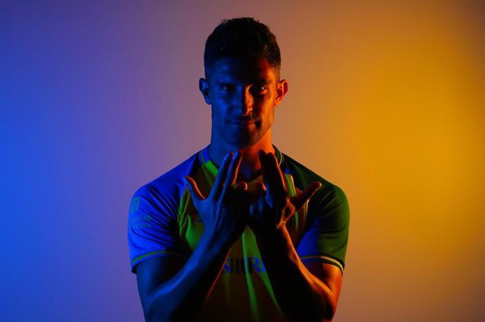 رسمياً .. نادي النصر يتعاقد مع مدافع إسباني من العيار الثقيل FbWTbdlXEAAPuN5