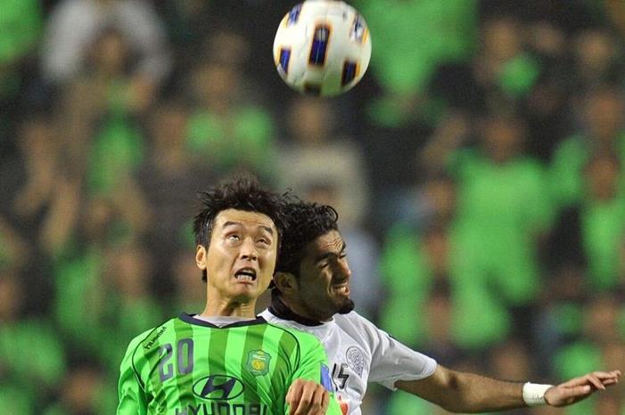 هدافو دوري أبطال آسيا: لي دونغ-غوك (جيونبوك هيونداي موتورز) 2011 Lee-Dong-Gook-2011-(4)