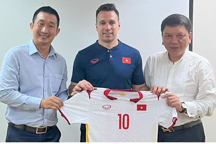 Giustozzi---Vitenam-Football-Federation