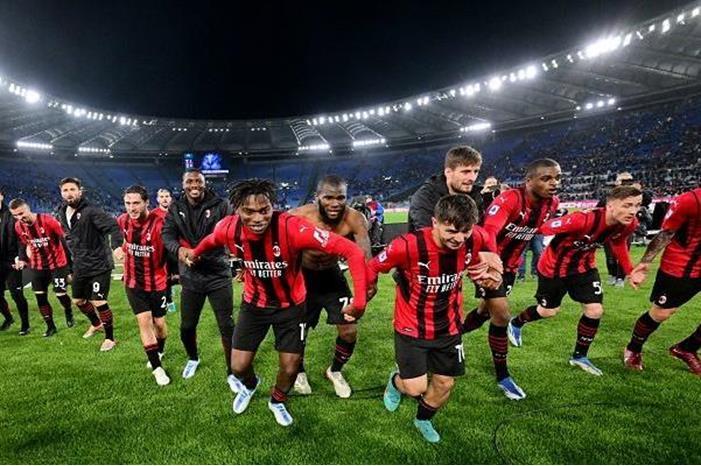 124-194320-milan-win-scudetto-miracle_700x400