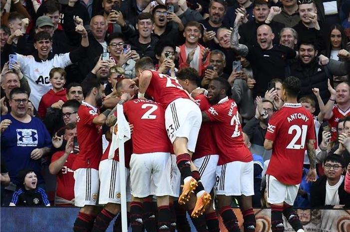 أزمة دفاعية منتظرة تهدد موسم مانشستر يونايتد epa_soccer_2023-05_2023-05-25_2023-05-25-10654198_epa