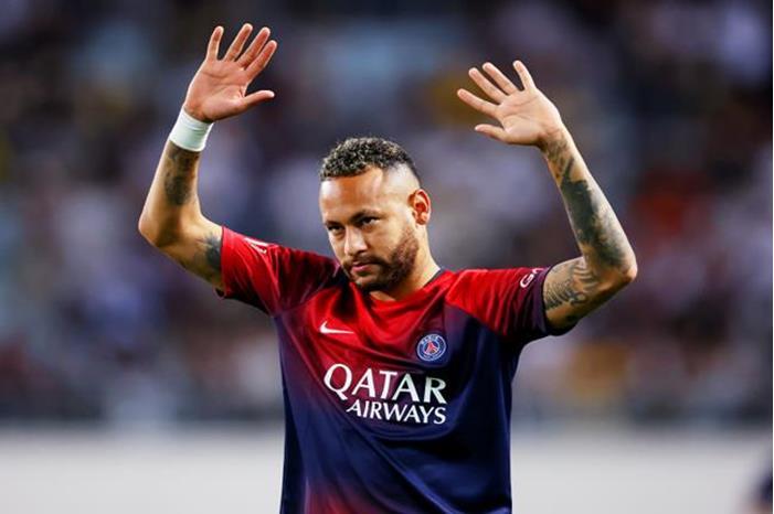 في صفقة ضخمة.. رومانو يؤكد الاقتراب  من حسم صفقة التعاقد مع نيمار 64d896d542360427ae335ac3