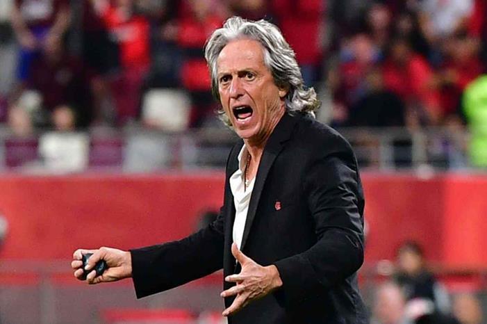 الغيابات تفرض تشكيلا إجباريا للهلال أمام أبها image-4