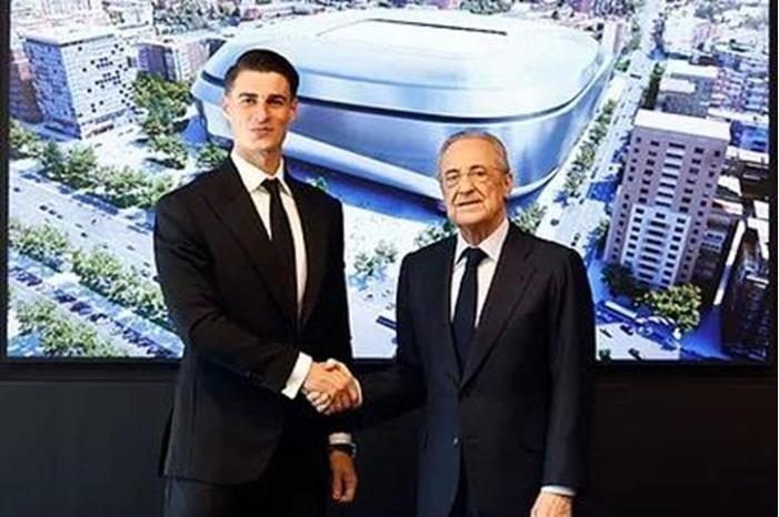 بيريز يرحب ب العظيم  كيبا.. ويبعث رسالة لكورتوا mkandeel2_130_162