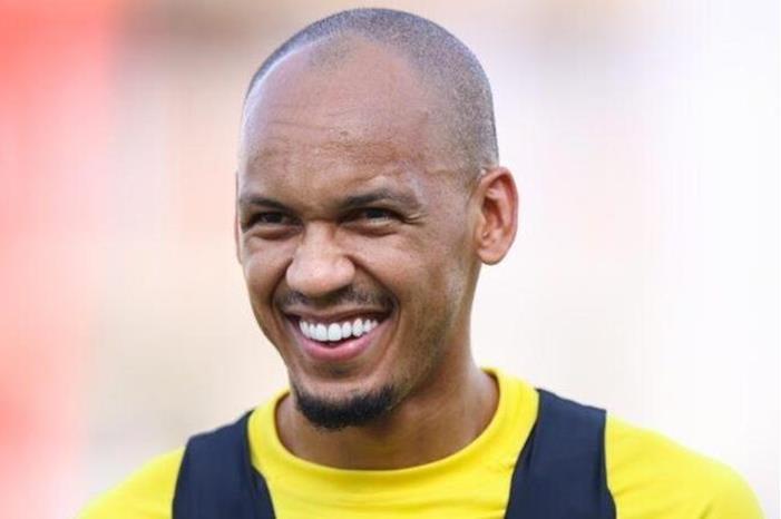 بعد فوز الاتحاد السعودي. فابينيو يتفاجأ بـهدية قيمة (فيديو) 64db105b423604138f41a004