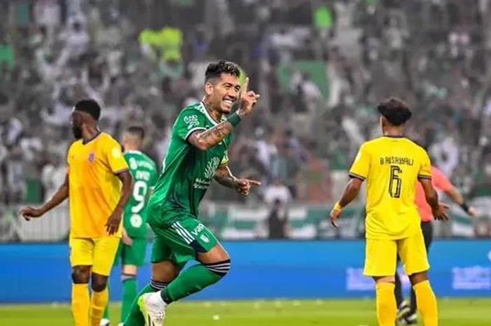 mhmed_aziz_january_1_1_2019_january_koo_1_ibrahim_samir_koo__roberto firmino